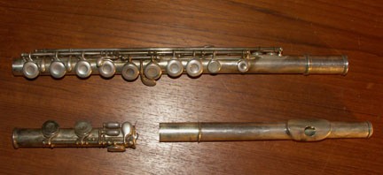 Picture of Haynes flute.