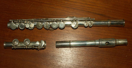 Picture of Rudall 1867 flute.